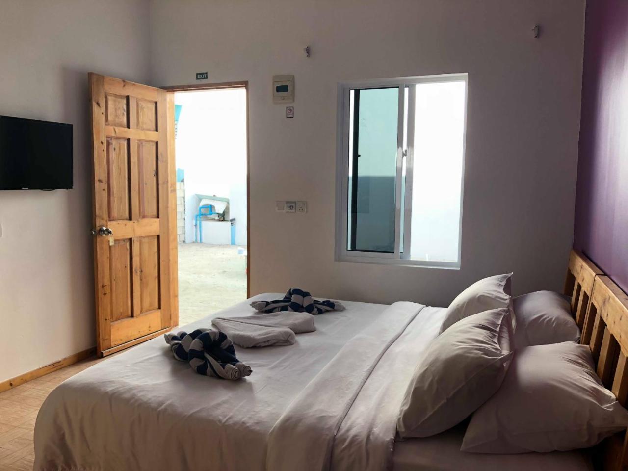 Lily Rest Maldives Hotel Maafushi Eksteriør billede